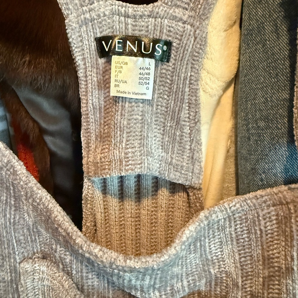 VENUS Ribbed Corduroy Overalls - Picture 3 of 3